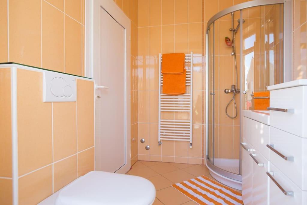 Villa Ajda - Orange Room Omišalj Exterior foto