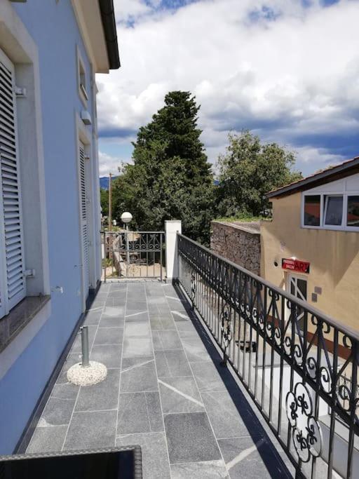 Villa Ajda - Orange Room Omišalj Exterior foto